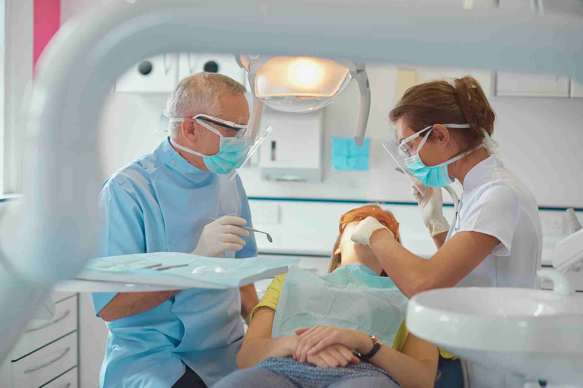 Dentist in Dundee, FL
